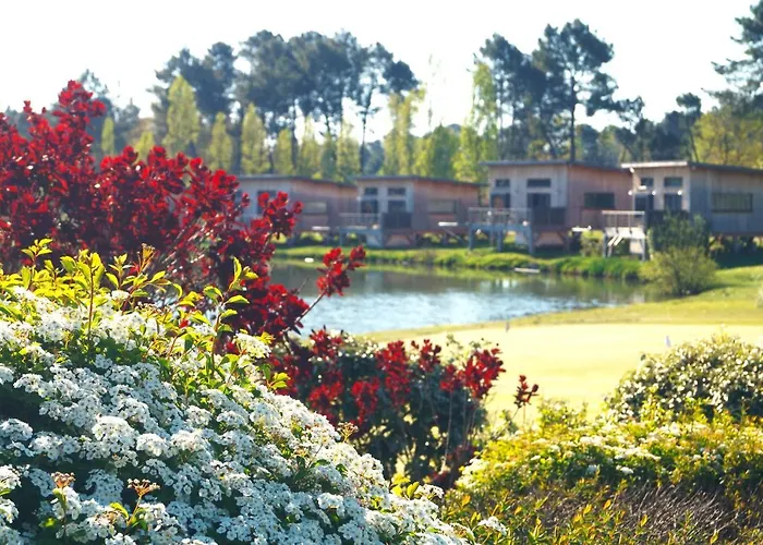 Ecolodges Du Golf Du Sauternais