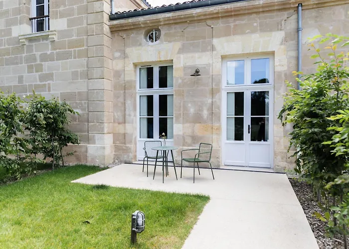 Chateau Leognan, Domaine Viticole - Proche Bordeaux